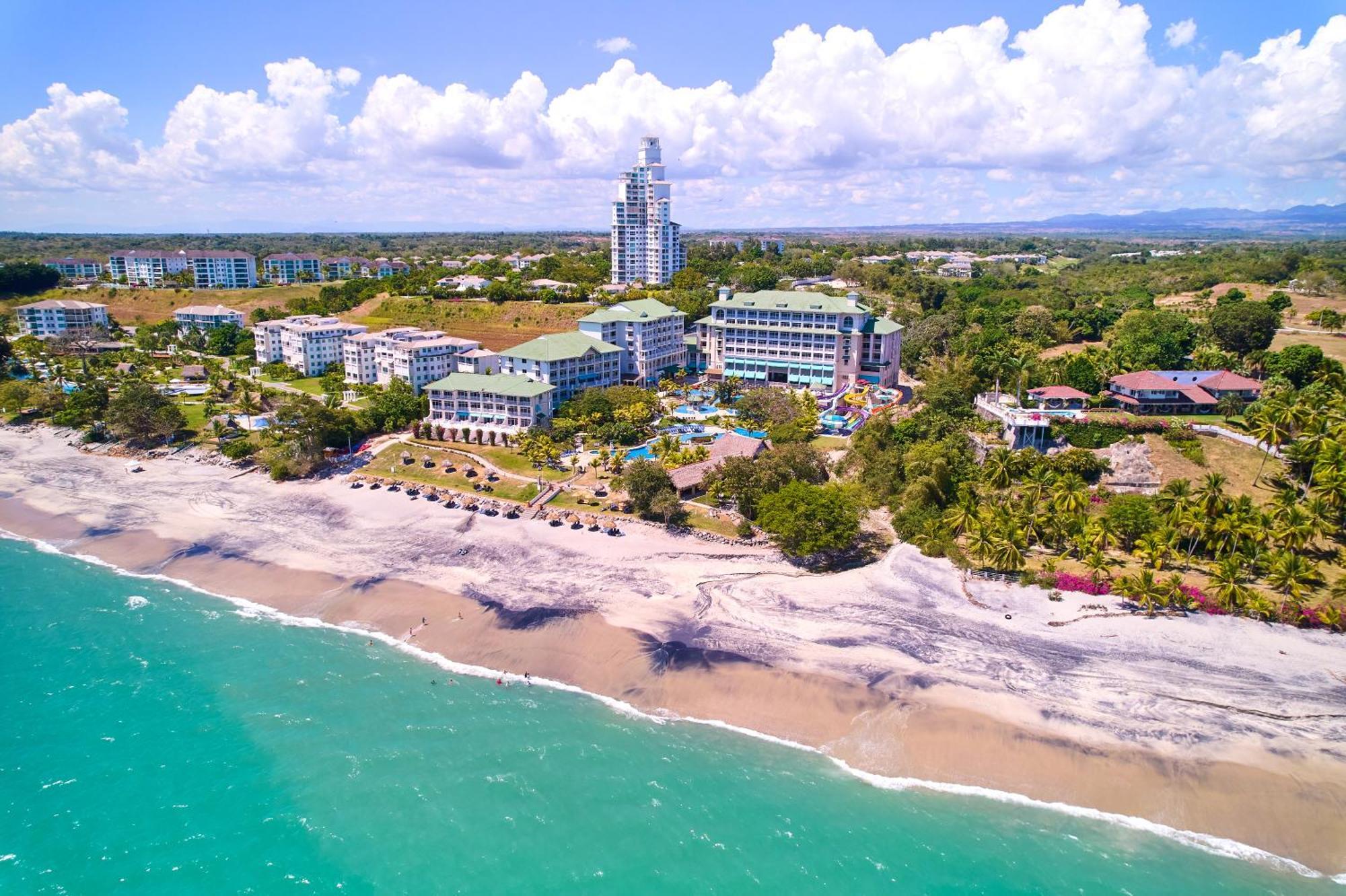 فندق Gran Evenia Bijao سانتا كلارا المظهر الخارجي الصورة Aerial view of the resort